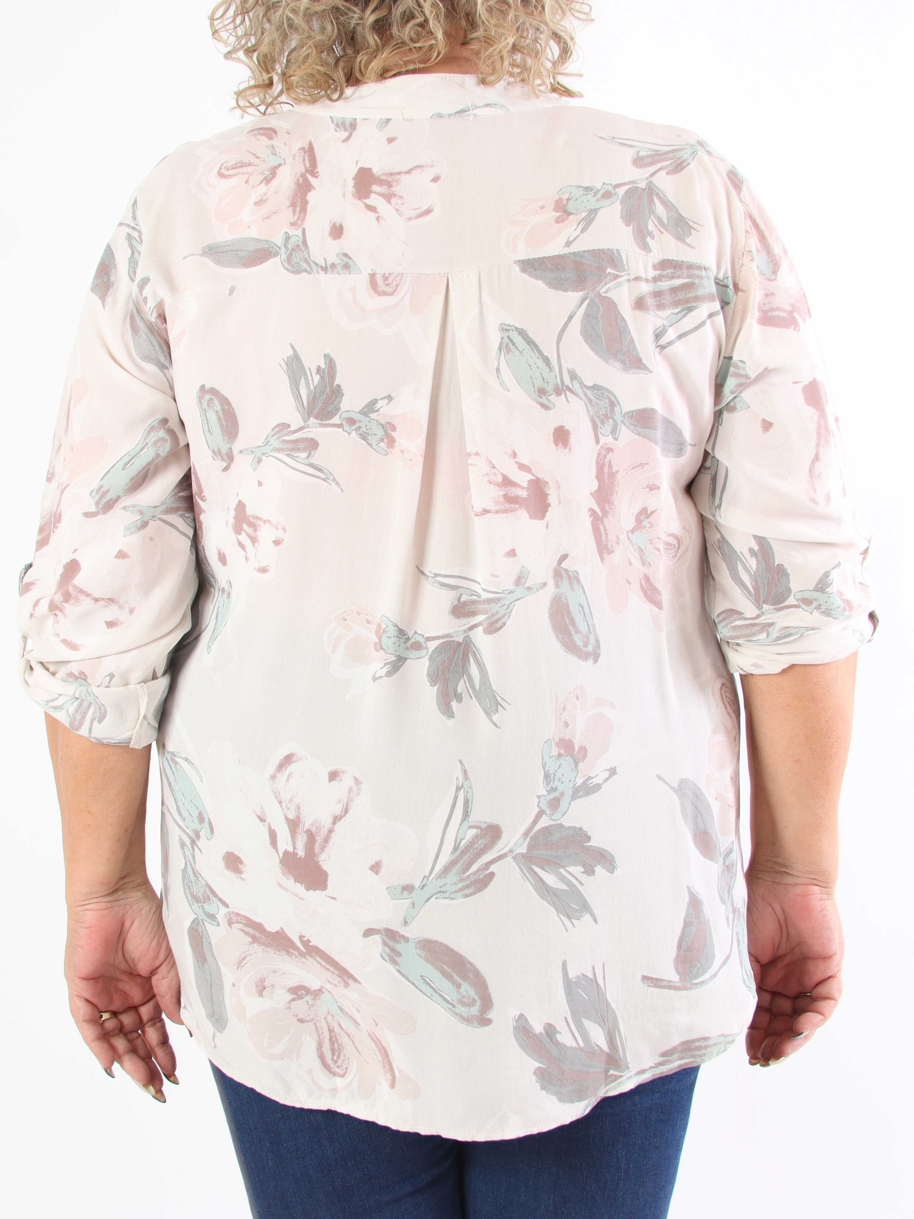 Ella - Sød plus size tunika i viskose med blomster motiver